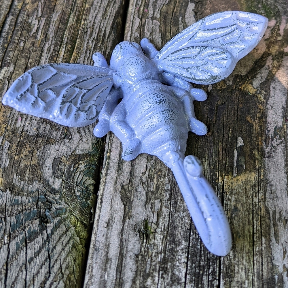 CAST IRON BEE - Picture 2 of 5